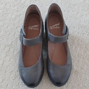 Dansko Roxanne Mary Jane- Like New